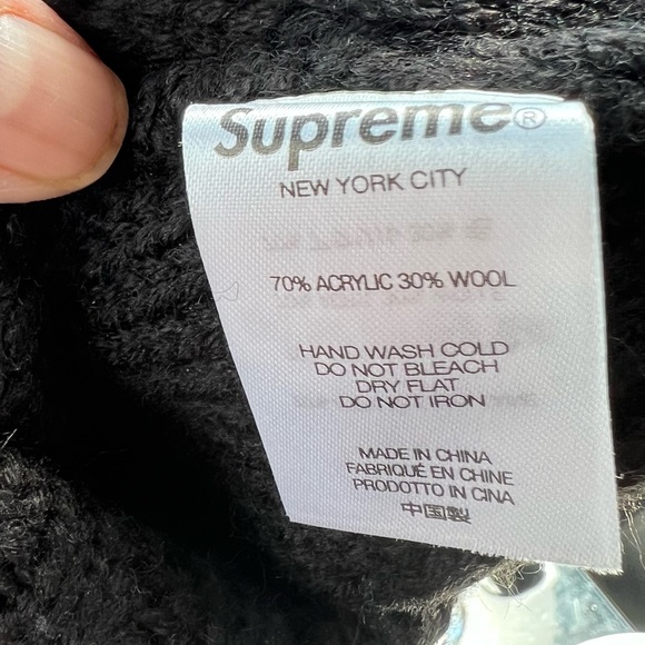 Supreme black beanie from New York - Picture 2 of 2